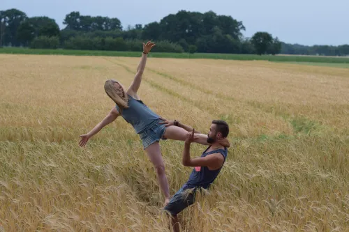 Susanne Fabel - Yoga, Acroyoga, Handstand, Movement Flow