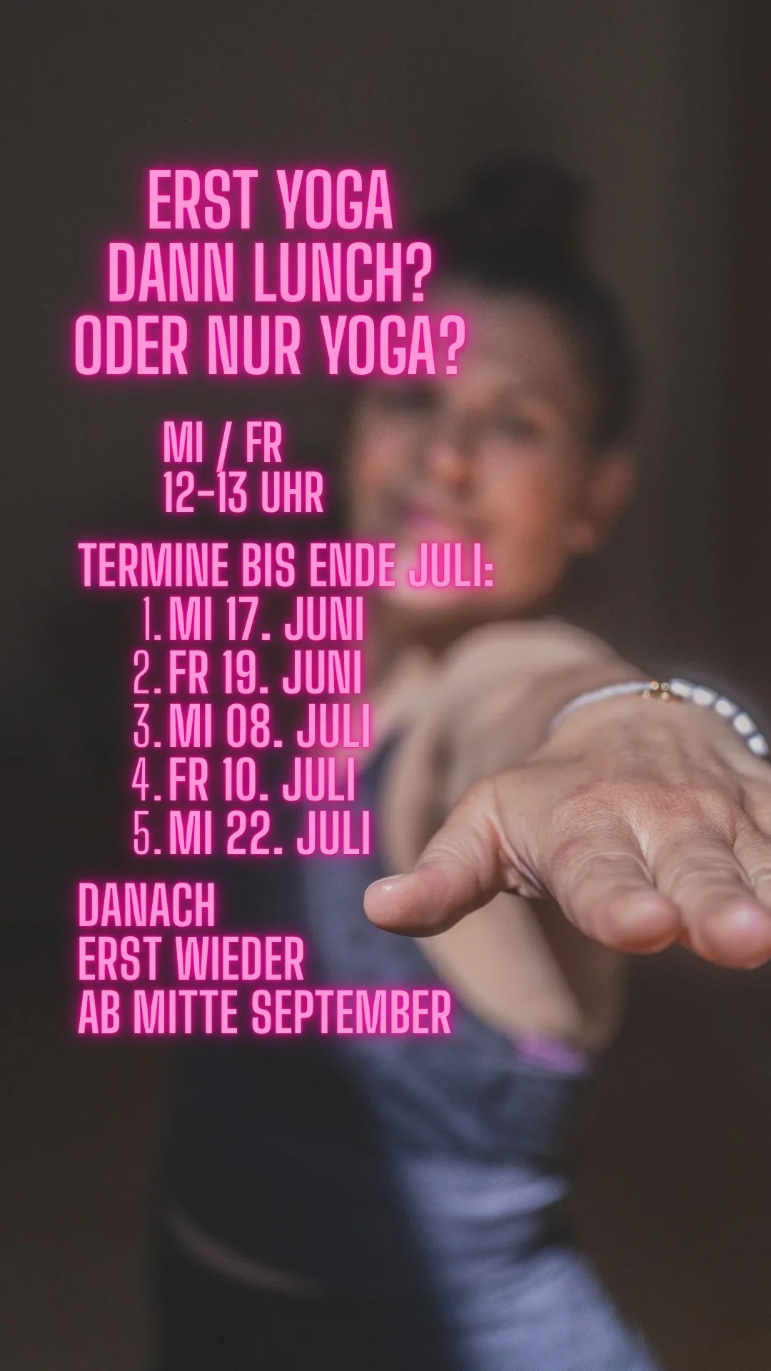 Deine Mini-Mittagsauszeit: Yoga & Lunch in der B-Side